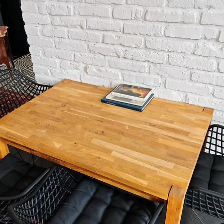 Luxury Model 布达佩斯